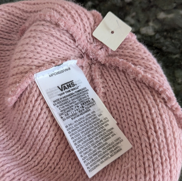 NWOT Vans Soft Pink Beanie Hat - Picture 2 of 2